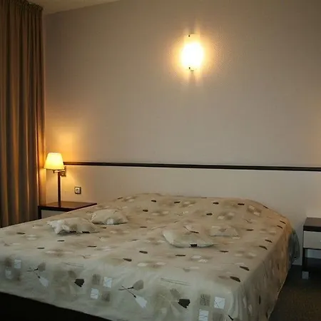 Хотел кендрос 4*