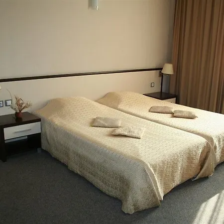 Хотел кендрос 4*