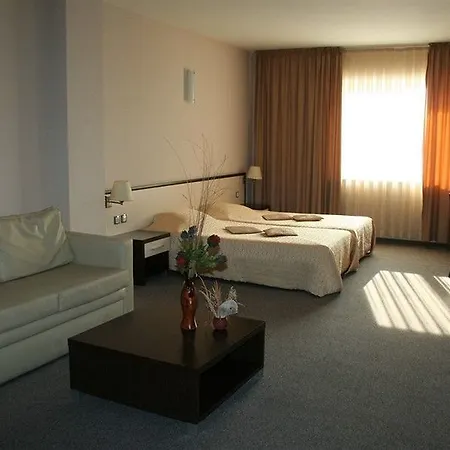 Хотел кендрос 4*